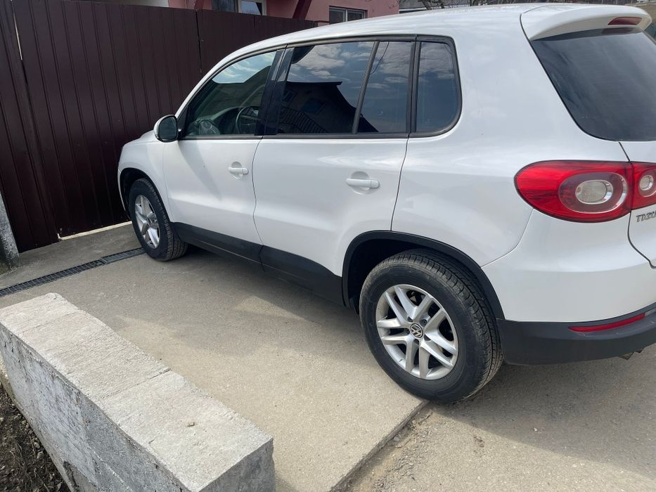 Vând Wolswagen Tiguan