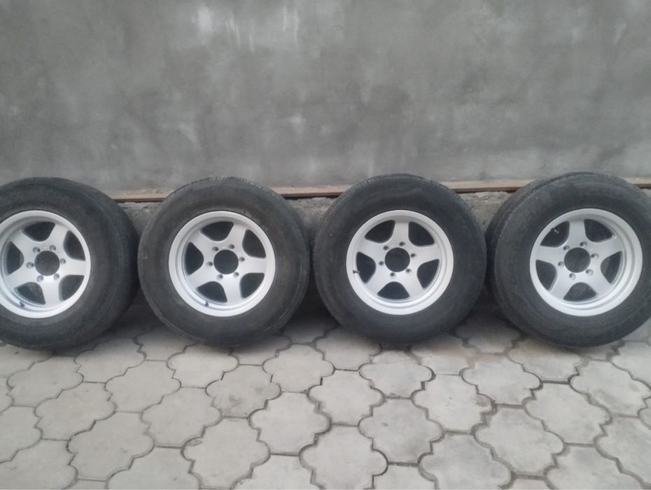 Продам диски с резиной