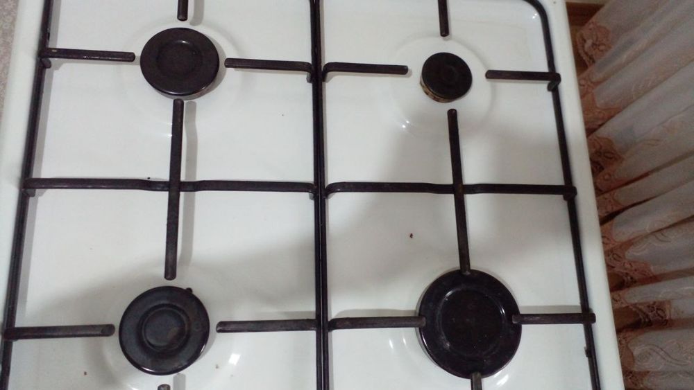 Срочно сотилади газ ва мойка