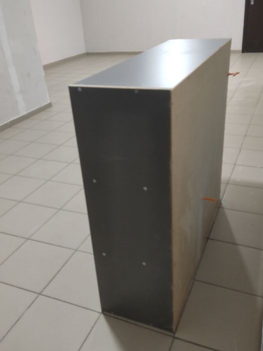 Навесной стеллаж, тумбочка