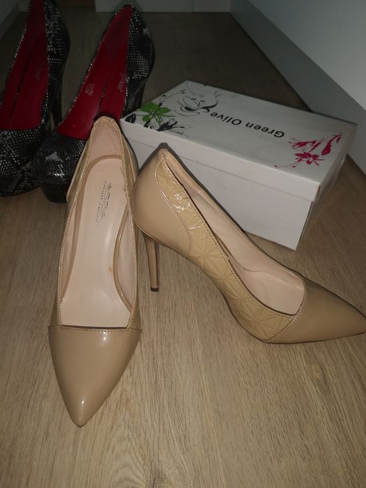 Обувки официални