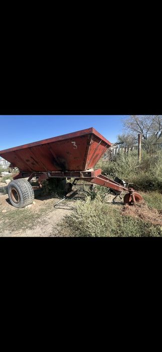 Продам трактор с прицепом