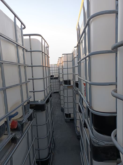 Бидони,Цистерни 1000 литра един тон