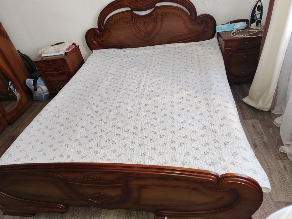 Спальный гарнитур