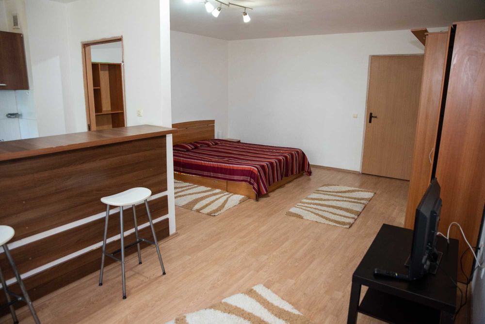 Particular inchiriez garsoniera 44 m2 Rau Colentina