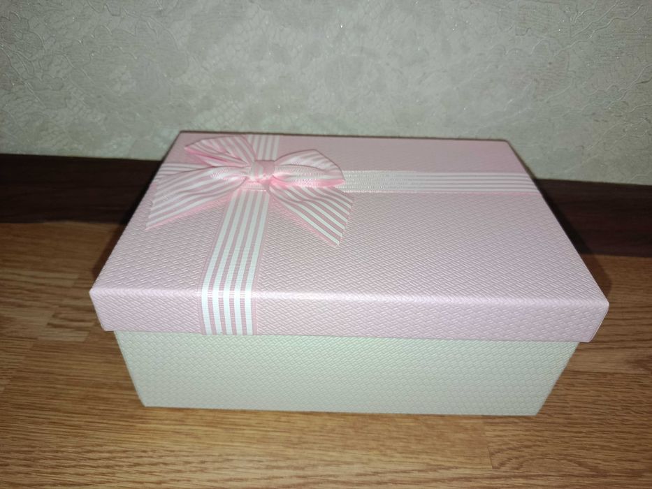 Коробка для подарка