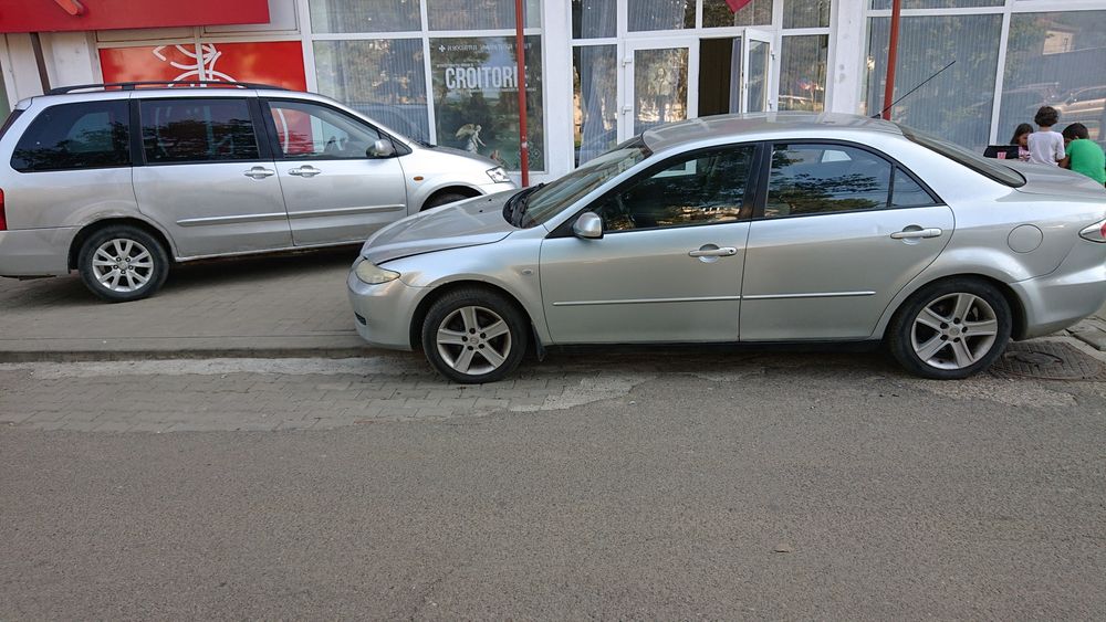 Mazda Mpv2 td și mazda 6 i