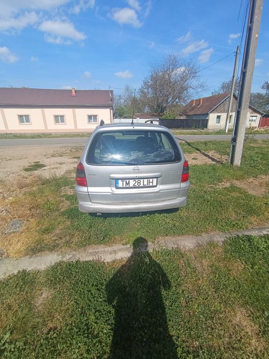 Vând Opel vectra