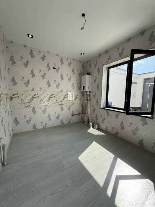 Срочно продаётся 1-сотик 4-комн участка в Сергели Ханабад