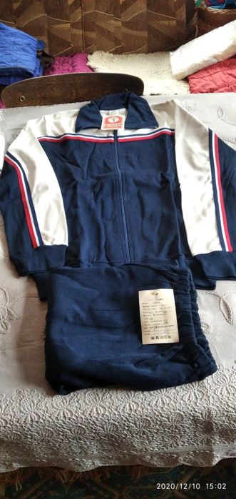 * Спортни екипи и спортни горнища*