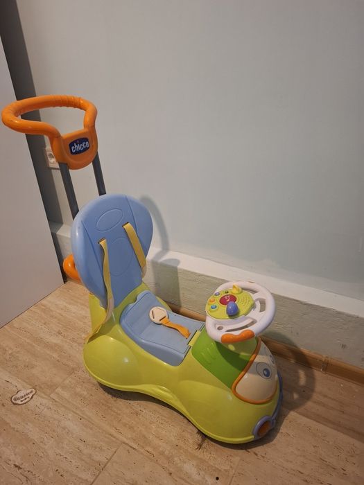 Бебешка триколка