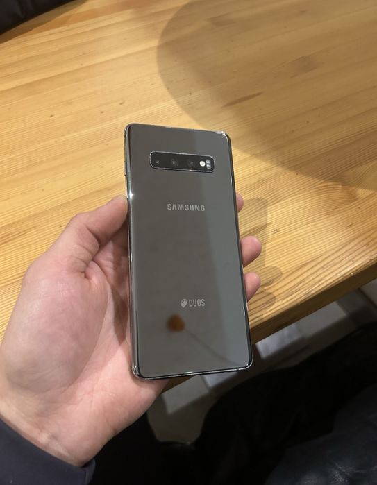 Samsung S10+ 8/512gb