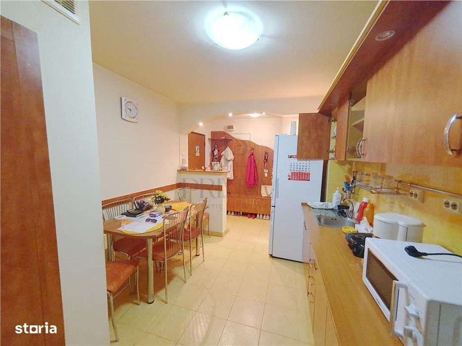 Soarelui - 3 Cam - 2 Bai - Spatios -  Centrala Proprie - Etaj Intermed