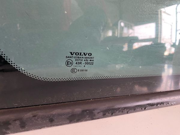 Geam Stanga Spate VOLVO V50 2004 8650442