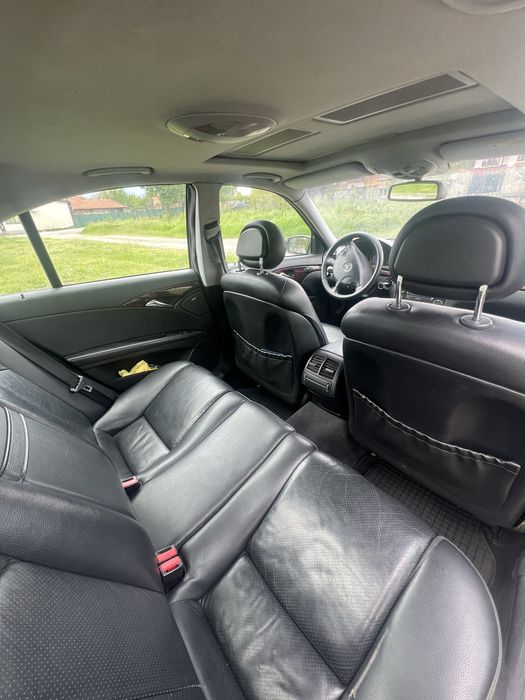 Mercedes-Benz E 220