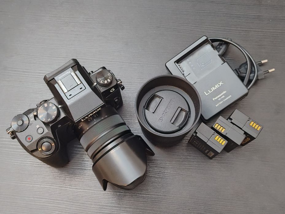 Lumix G7 + 25mm f1.7 + 14-42mm
