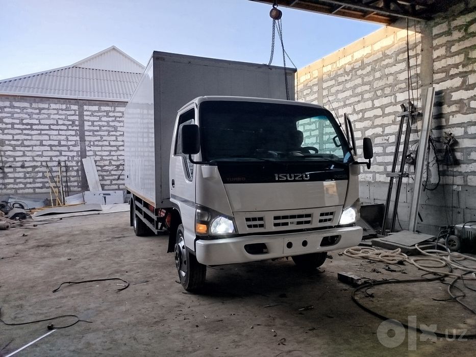 Isuzu avtobusdan terilgan mator karobka zadni moʻs avtobus 2007yil