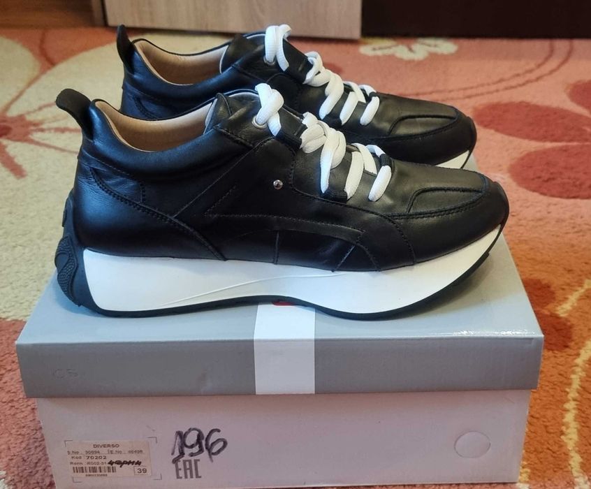 Дамски обувки - Puma, Skeshers, Urbanfly, Diverso, Lio.Jo