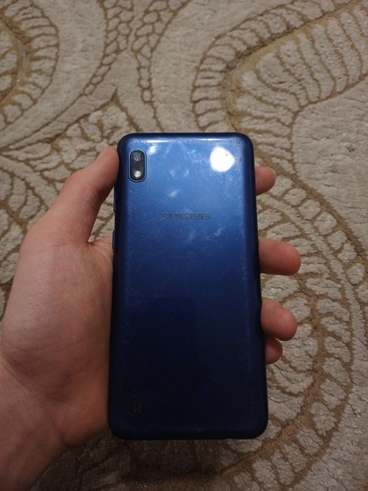 Телефон Самсунг А10