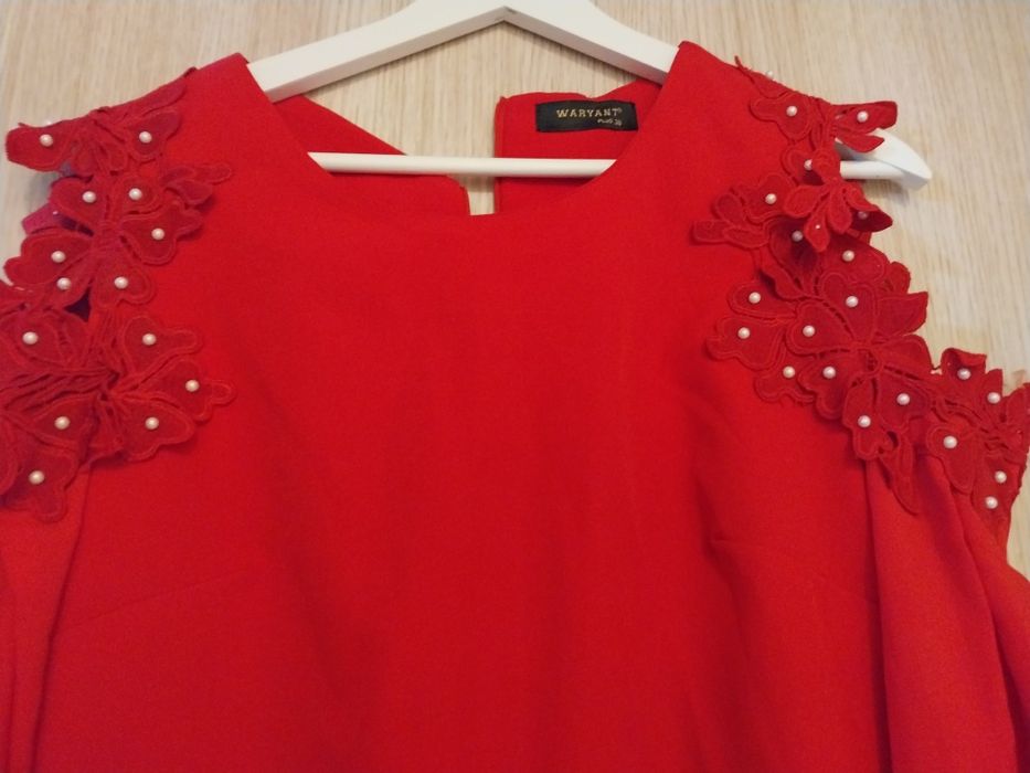 Rochie rosu elegante