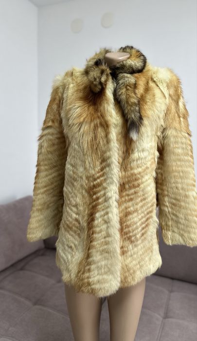 Haina de blana naturala de vulpe