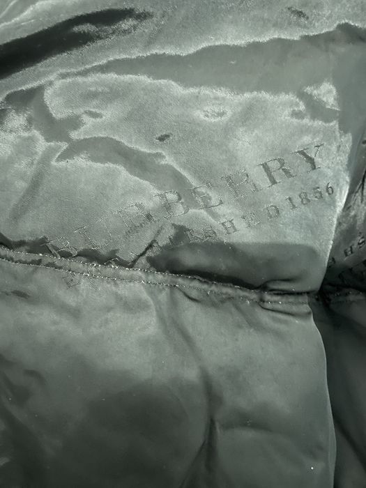 Geaca Burberry(nu off white gucci trapstar)