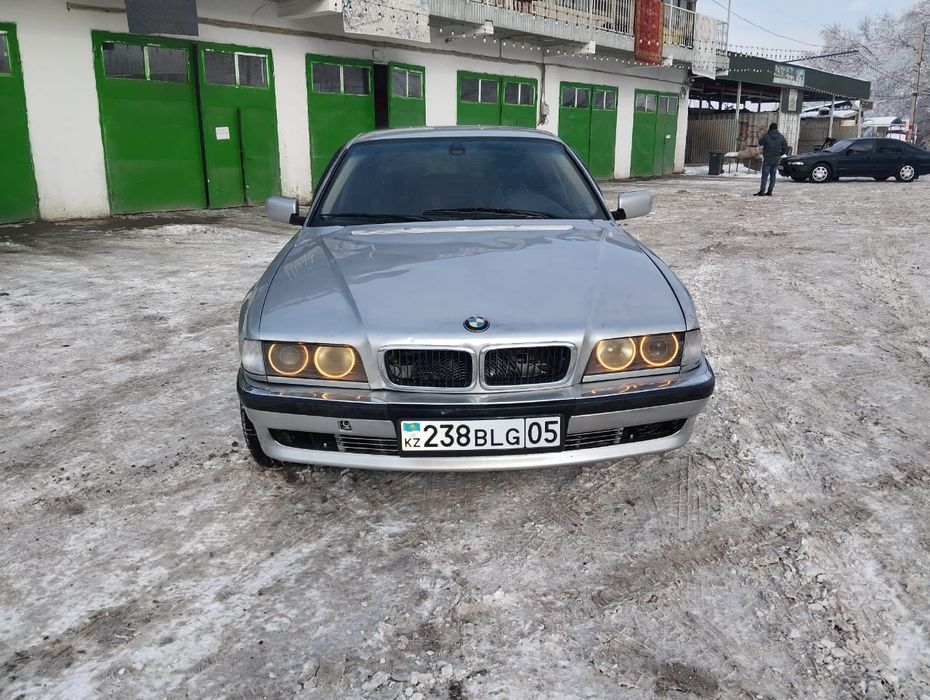 Продаю БМВ е38 !