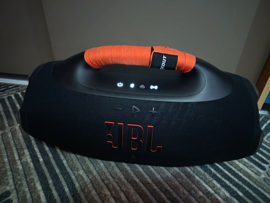 Jbl boombox 4 de vanzare..