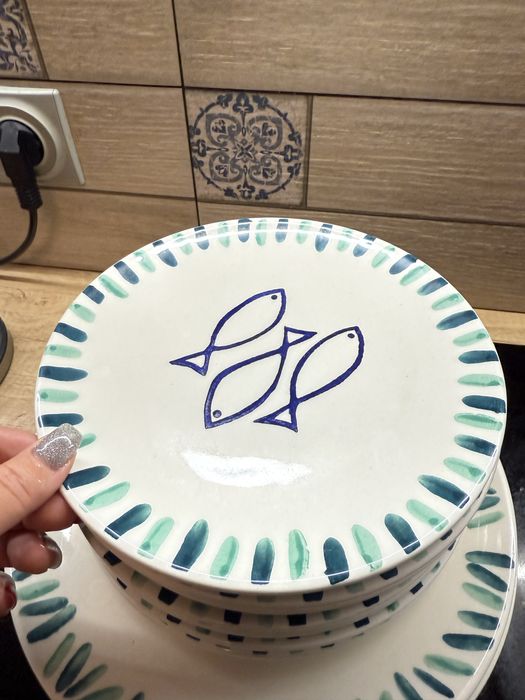 Продам набор тарелок