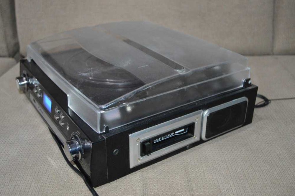 Pick-up Multifuncțional DIGITNOW! M36 – Vinil, Casetă Audio, Radio, USB & SD, Boxe Integrate