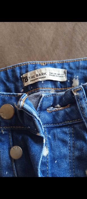 Женски дънки на BARK