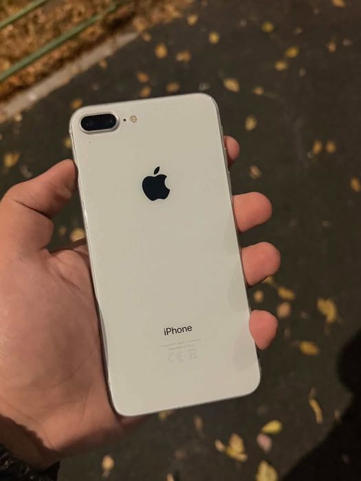 Продам iPhone 8 Plus