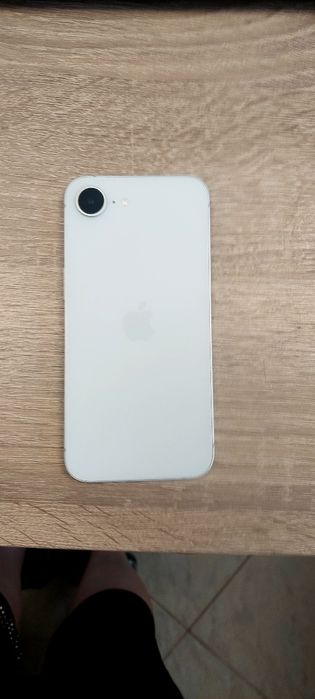 Iphone 16 E за части