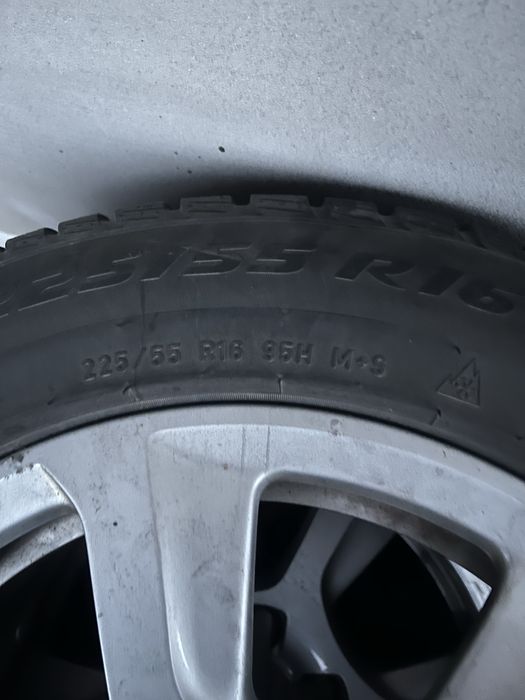 Vand set 4 jante Audi originale din aliaj + anvelope de iarnă