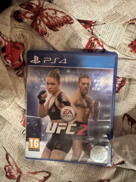 Playstation 4 slim със 7 игри
