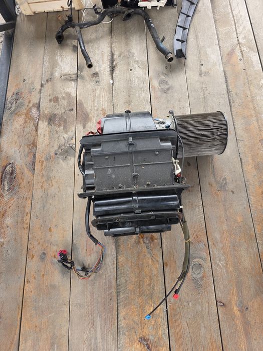 Печка корпус под климат контроль на Ауди 100 А6 С4 кузов.Original.