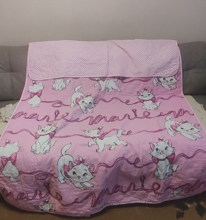 Продам покрывало на 1.5спалку для девочки