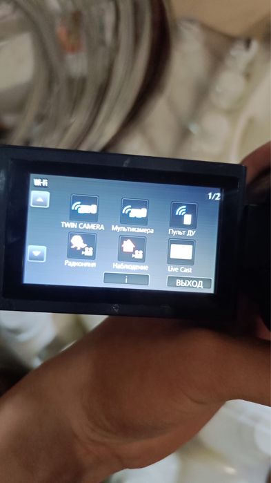 Продам видеокамеру Panasonic HC-V800 Full HD