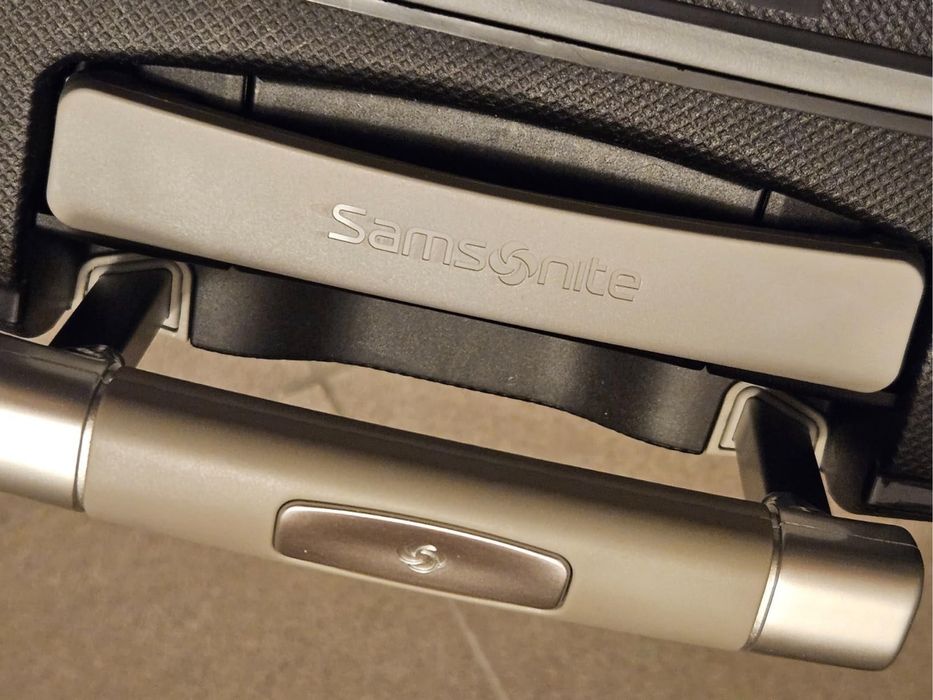 Нов куфар, Samsonite S'Cure 55 см