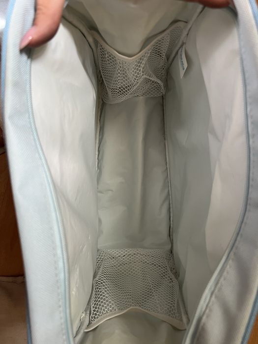 Органайзер за бебешка количка на Mustela с включена постелка