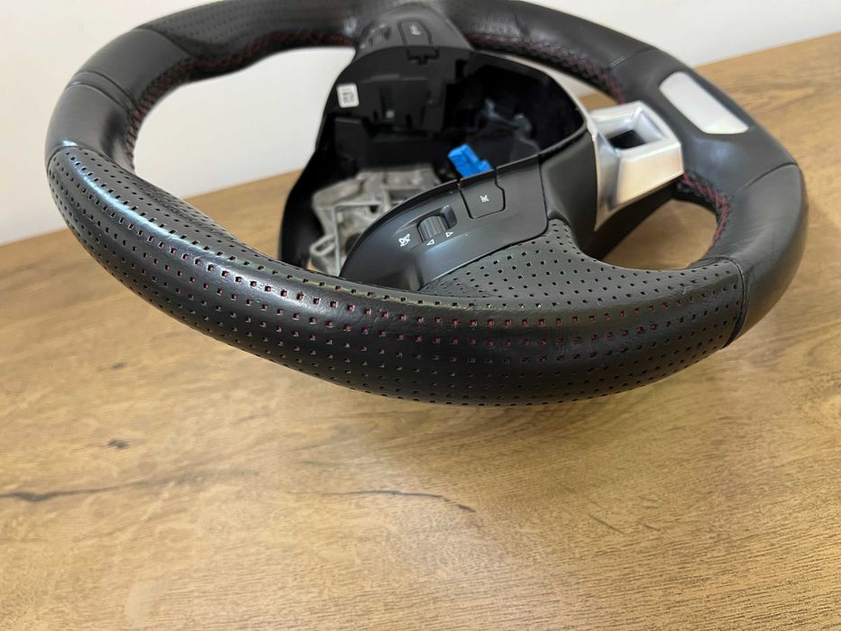 Оригинален с перфорирана кожа Мулти волан Peugeot 208 2008 GT Пежо