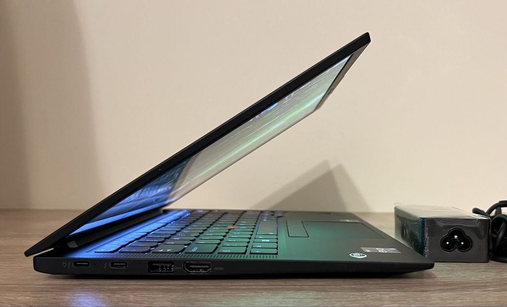 Lenovo Thinkpad X1 Carbon Gen10 i5 12th 14,2” TOUCH Portabil ! Gen8
