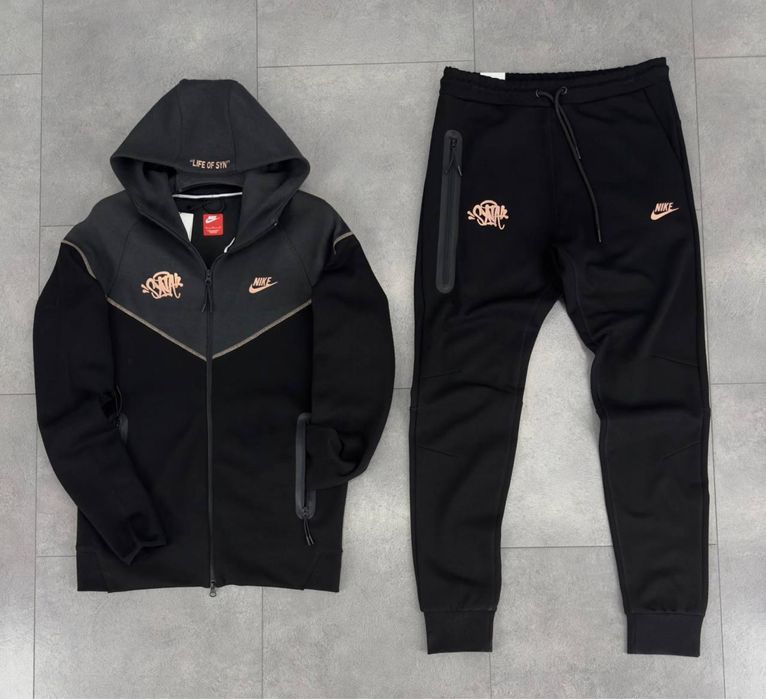 Спортни екипи Nike