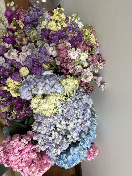 Букет цветов 3шт за 5000