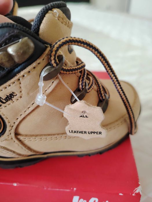 Боти за бебе Lee Cooper