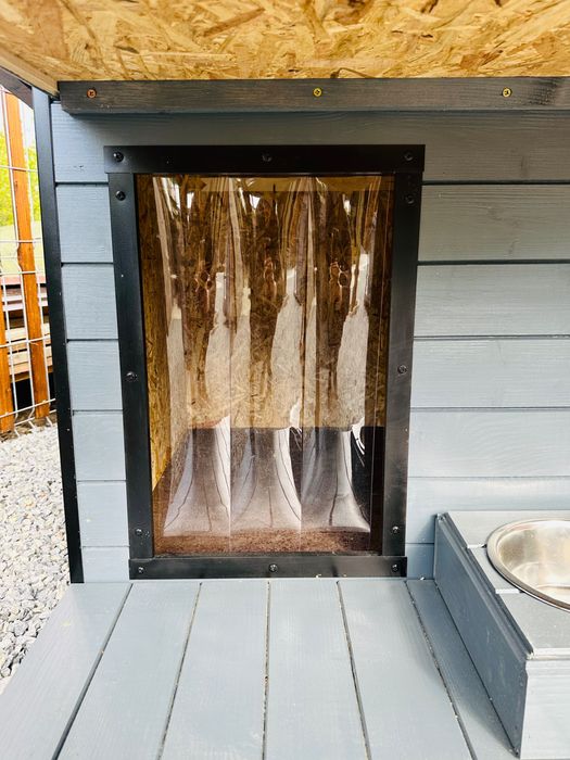 Cușcă pentru câine de lux cu terasă și acoperiș plat/încălzire