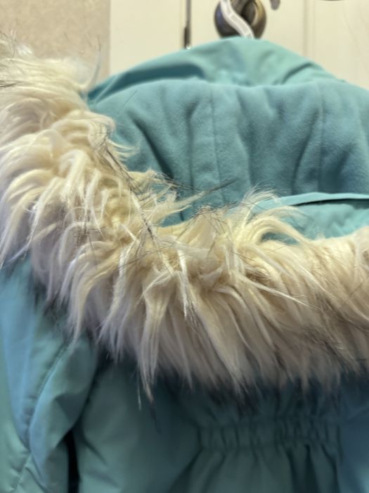 Продам детскую куртку