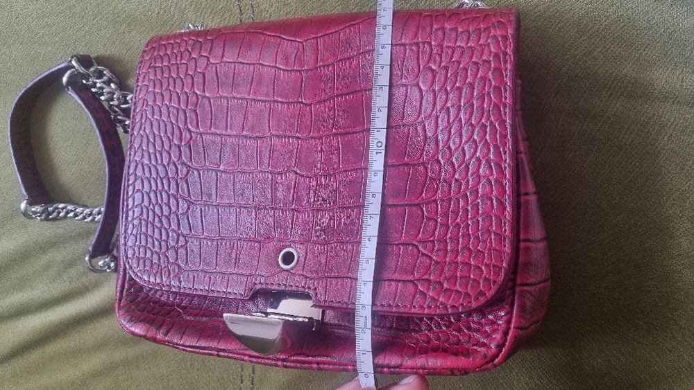 Чанта, естествена кожа, датска марка Leowulff, цвят бордо