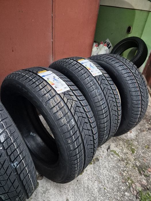 DOT: 3325 Pirelli Winter Sottozero 3 235/55/R18 XL 104H