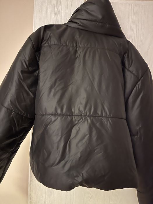 Дамска къса пухенка